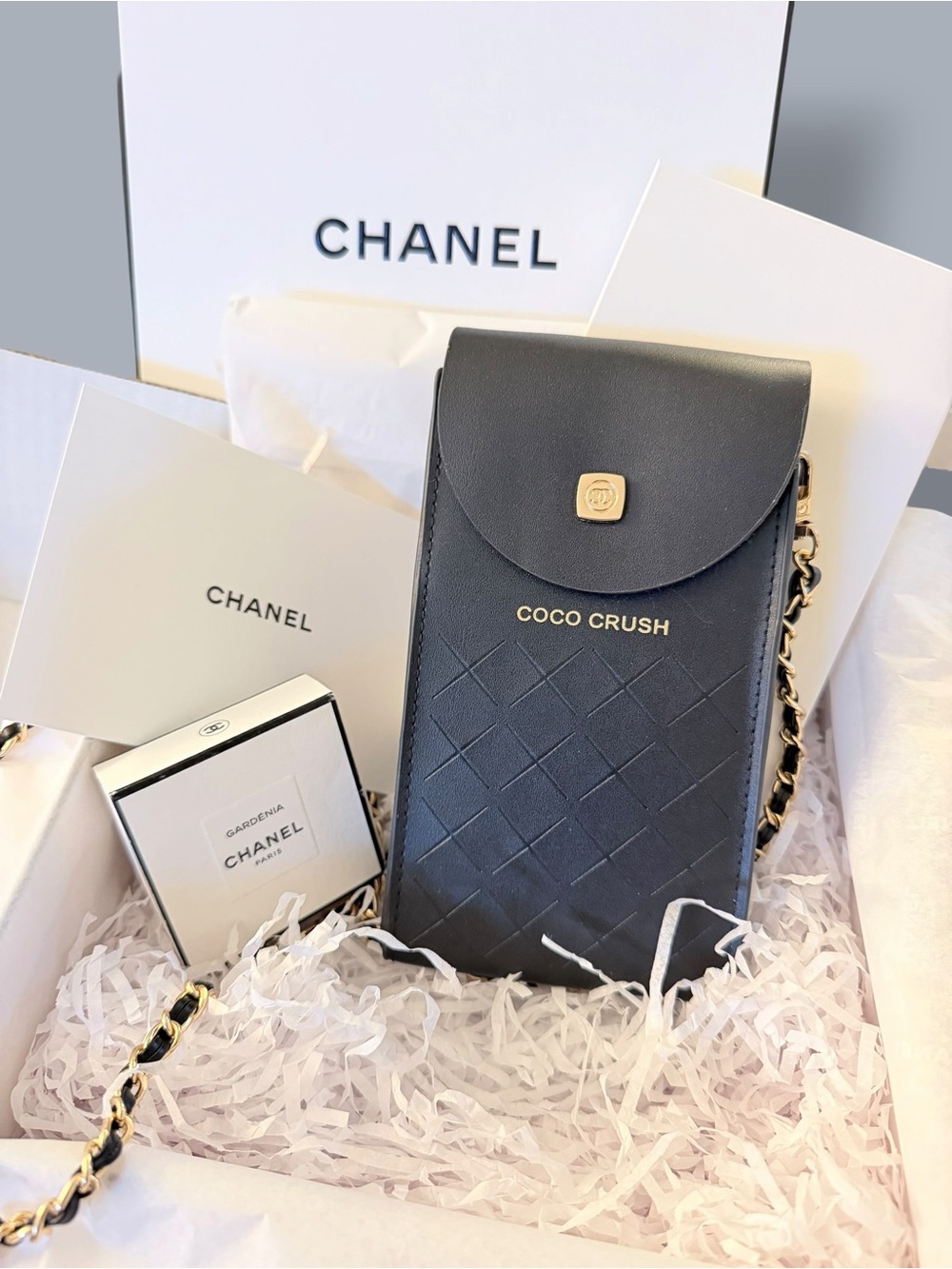 CHANEL Beauté GWP Quilted Leather Crossbody cosmetic/Phone Bag with Gold Chain